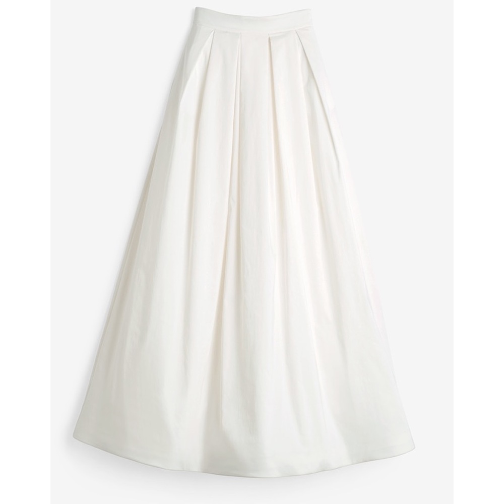 New WHBM Off White Ball Gown Skirt